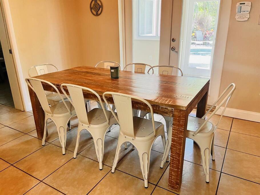 5Bed2Bath Pool Home Walking Distance From Beach! Клиъруотър Бийч Екстериор снимка